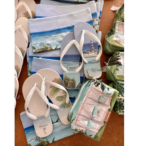 COMBO BOX  Personalizado – Chinelo + necessaire carteira G + BOX P