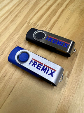 Pendrive tradicional plástico com chapa giratória de metal