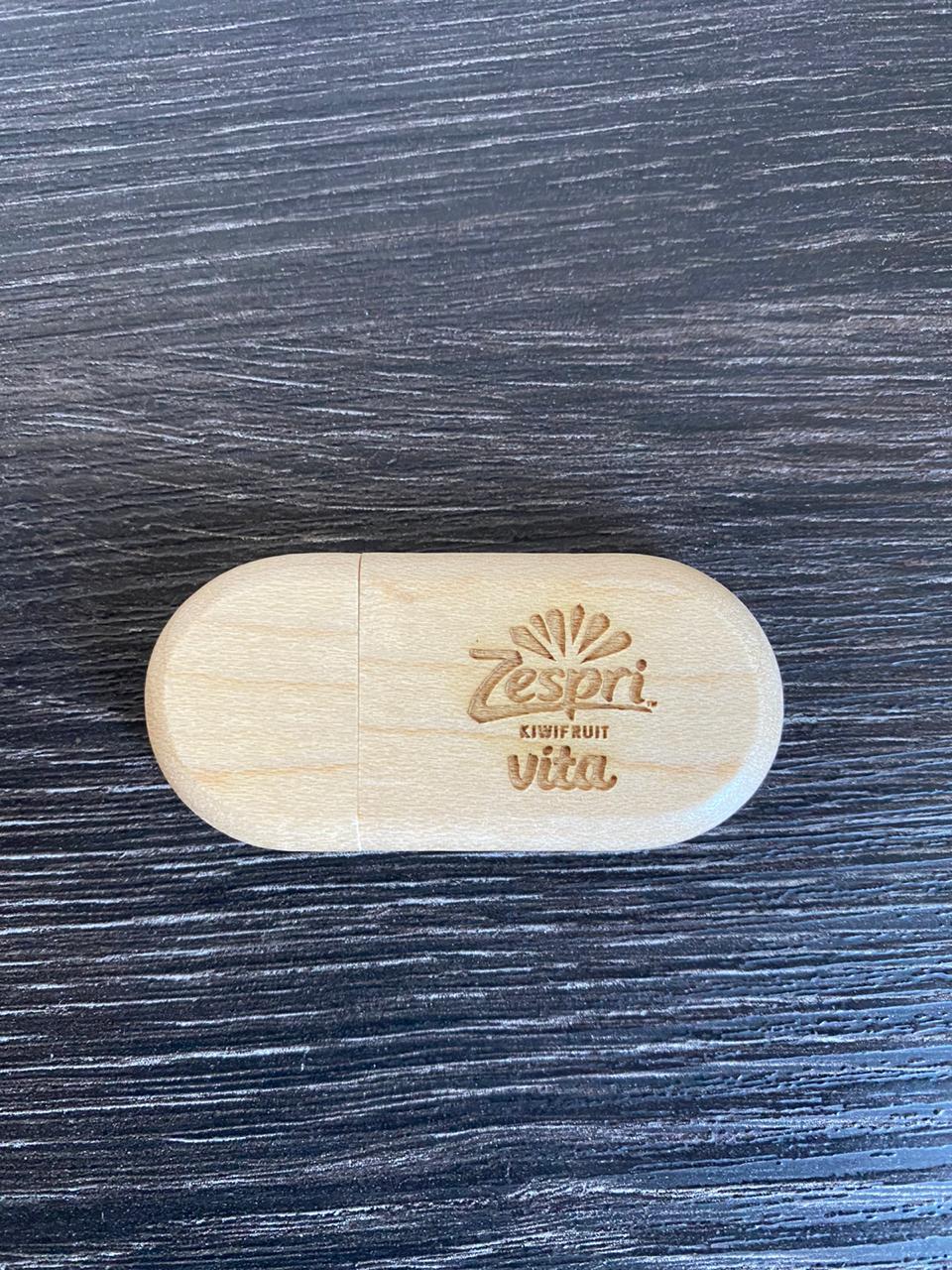 Pendrive ecológico de madeira, formato oval