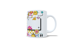 Caneca Divertida Se Não É Uma Coisa É Outra - Brinde Descontraído
